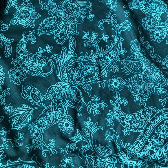 Workout Top - Picture 5 of 5